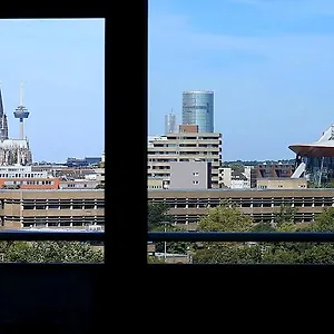 Budget Deutz Apartment Köln